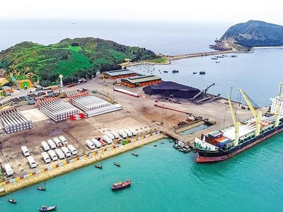 Cảng Hòn La - một trong những dự án hạ tầng trọng điểm của Khu kinh tế Hòn La - Quảng Đông (Quảng Bình) ­­­­­