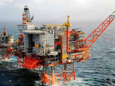 Giá dầu thế giới có tuần tăng mạnh nhất 4 tháng trước mối lo gián đoạn nguồn cung