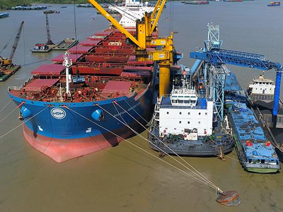 Một bến phao trên luồng Cái Mép - Thị Vải. Ảnh: Cảng vụ hàng hải Vũng Tàu.