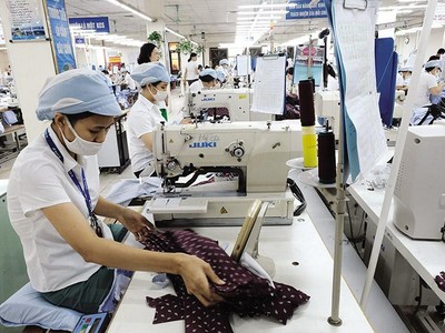 Kinh tế Việt Nam đang phục hồi mạnh, đặc biệt trong lĩnh vực chế tạo - chế biến. Ảnh: Đức Thanh