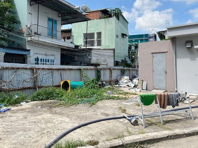 Hình ảnh nhếch nhác tại dự án nhà ở xã hội Chương Dương Home. Ảnh: Việt Dũng