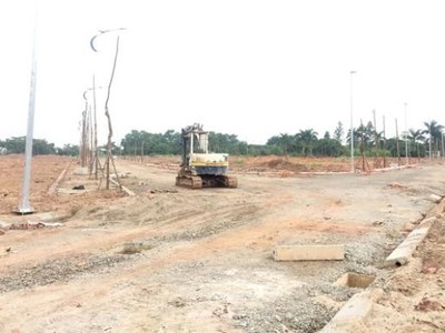 Đất nền đang dần vắng khách