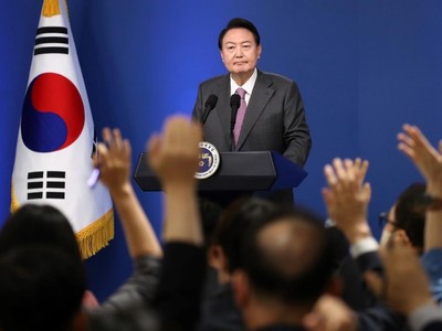 Tổng thống Hàn Quốc Yoon Suk-yeol họp báo hôm 17.8.2022 nhân 100 ngày nhậm chức. Ảnh: AF