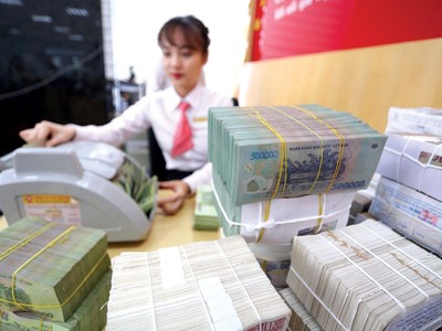 Tăng trưởng tín dụng của Việt Nam luôn cao hơn so với tăng trưởng GDP cho thấy nền kinh tế thâm dụng vốn khá cao. 