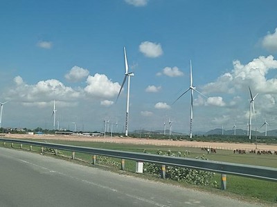 Tỉnh Ninh Thuận xác định phát triển năng lượng tái tạo là trụ cột. Ảnh: Nguyễn Toàn.