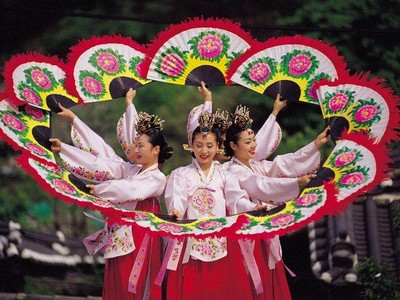 Lễ hội Việt Nam – Hàn Quốc là sự kiện văn hoá, đối ngoại quan trọng, đầy ý nghĩa nhân kỷ niệm 30 năm thiết lập quan hệ ngoại giao Việt Nam - Hàn Quốc