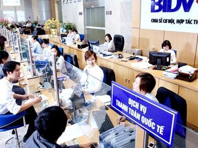 Yêu cầu ngân hàng thương mại lập ngay đường dây nóng về gói hỗ trợ lãi suất 2%