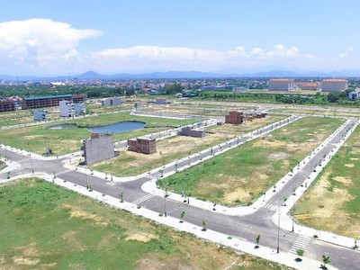 Kiểm soát chặt chia lô, tách thửa đất là cần thiết. Ảnh: Dũng Minh