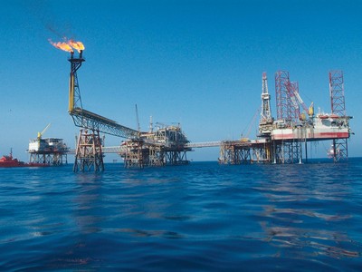 Giá dầu thô đang phụ thuộc rất nhiều vào các diễn biến địa chính trị trên thế giới 