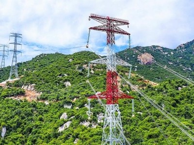 Đường dây 500 kV Thuận Nam - Vĩnh Tân do Trung Nam đầu tư