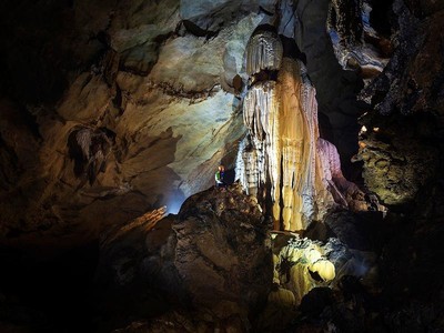 Hang Chà Lòi (nằm ở huyện Lệ Thủy và Quảng Ninh) là địa điểm du lịch mới được khai thác tại tỉnh Quảng Bình. Ảnh: Netin Travel