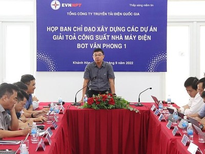 Loạt công trình truyền tải hối hả về đích để tránh đền bù hàng triệu USD mỗi ngày