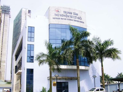 Trung tâm Thử nghiệm xe cơ giới thuộc Cục Đăng kiểm Việt Nam. Ảnh: A.M