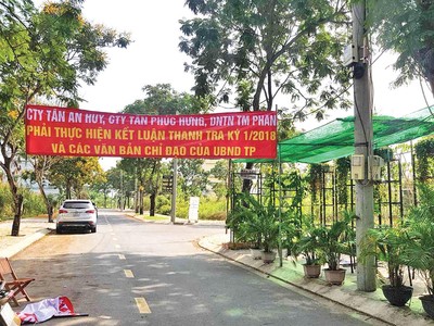 Khách hàng Dự án Khu dân cư Tân An Huy vẫn bức xúc kêu cứu. Ảnh: Ngô Sơn