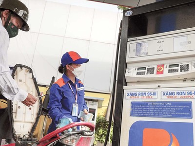 Thị trường xăng dầu thế giới diễn biến phức tạp đã gây nhiều tác động đến doanh nghiệp kinh doanh xăng dầu trong nước