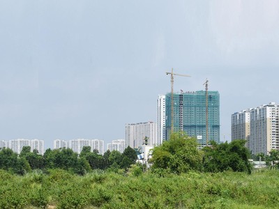 Hàng trăm dự án nhà ở trên cả nước đang vướng pháp lý đất đai. Ảnh: Dũng Minh 