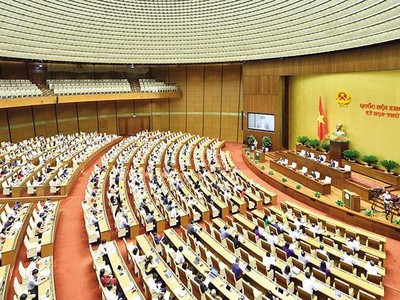 Hết việc, không hết giờ