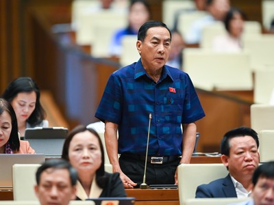 Đại biểu Phạm Văn Hòa, đoàn đại biểu Quốc hội tỉnh Đồng Tháp