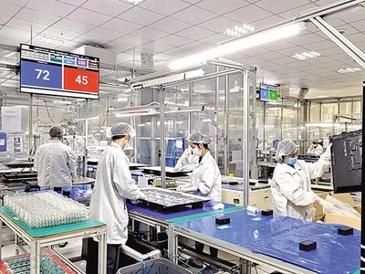 Quảng Ninh là một trong những “thỏi nam châm” thu hút đầu tư ở khu vực phía Bắc. Trong ảnh: Nhà máy của Foxconn tại Quảng Ninh