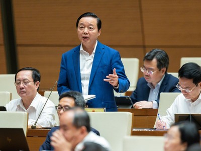 Bộ trưởng Bộ Tài nguyên và Môi trường Trần Hồng Hà 