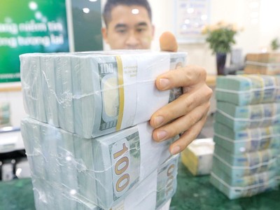 Địa ốc thêm chỉ báo khó khăn