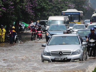 Thiệt hại do rủi ro thiên tai ngày càng tăng. Ảnh: Dũng Minh