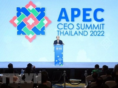 Chủ tịch nước Nguyễn Xuân Phúc phát biểu tại Phiên họp thứ 4 CEO Summit về thương mại và đầu tư. (Ảnh: Thống Nhất/TTXVN)