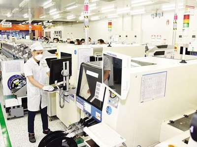 Những nhà đầu tư nước ngoài chất lượng cao, như Samsung, có đóng góp lớn vào phát triển kinh tế - xã hội đất nước. Ảnh: Đ.T