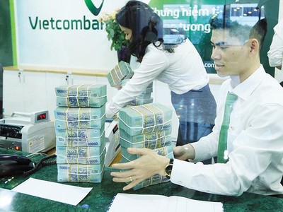 Hầu hết ngân hàng thiếu vốn cho vay do khó huy động vốn trên thị trường. Ảnh: Đức Thanh