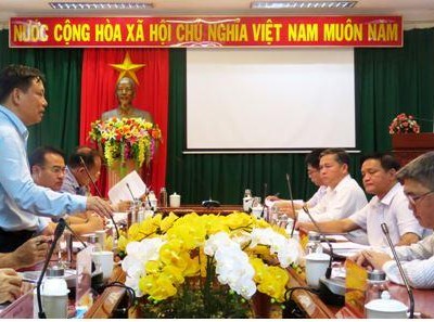 Ông Nguyễn Xuân Cường, Cục trưởng Cục Đường bộ Việt Nam làm việc với tỉnh Phú Yên liên quan đến khắc phục hư hỏng Quốc lộ 1.