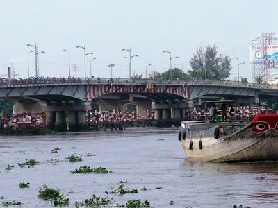 Cầu Bình Triệu 1. (Ảnh: Trường Nguyên)