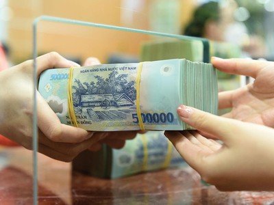 Với 1,5-2% room tín dụng được nới, sẽ có khoảng 240.000 tỷ đồng được cung ứng thêm cho nền kinh tế. Ảnh: Dũng Minh 