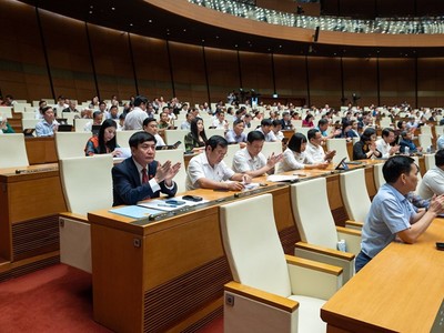 Một phiên họp toàn thể của Quốc hội khoá XV.