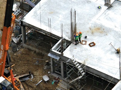 Ở thời điểm này, không nhiều chủ đầu tư có đủ nguồn tiền thi công dự án