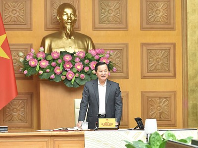 Phó thủ tướng Lê Minh Khái chủ trì cuộc họp Ban Chỉ đạo điều hành giá ngày 28/12/2022. (Ảnh: VGP)