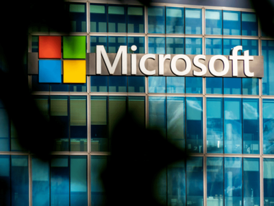 Microsoft sẽ cắt giảm 10.000 nhân sự 