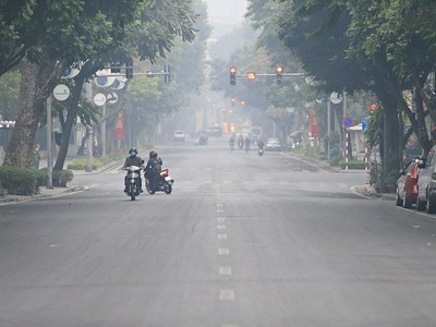 Ngắm Hà Nội tĩnh lặng sáng mùng 1 Tết 