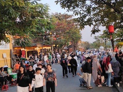 Quảng Nam đón khoảng 215.000 lượt khách tham quan, lưu trú trong dịp Tết Nguyên đán.