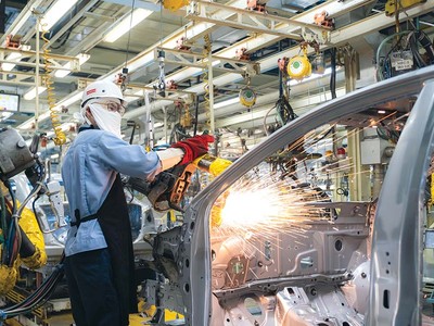 Dây chuyền sản xuất ô tô của Toyota Việt Nam