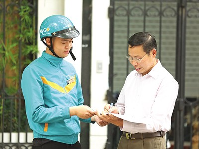 Thị trường chuyển phát 2023: Doanh nghiệp Việt “ứng chiến” với đối thủ ngoại