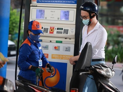 Bộ Công thương đề xuất giữ nguyên đầu mối quản lý xăng dầu.