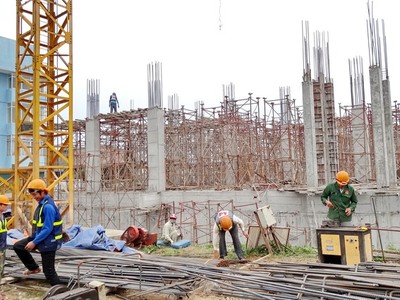 Cổ phiếu xây dựng hút dòng tiền nhờ kỳ vọng đầu tư công