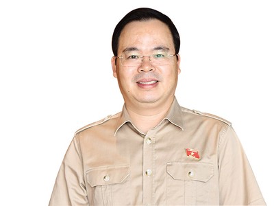 Đại biểu Trần Văn Khải, Ủy viên Thường trực Ủy ban Khoa học, Công nghệ và Môi trường của Quốc hội