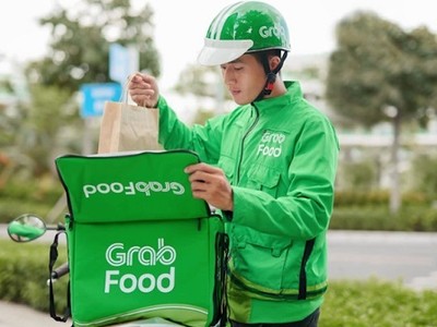 Grab báo doanh thu tăng trưởng ấn tượng, giá cổ phiếu duy trì đà giảm 72% 