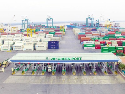 Khai thác cảng là một trong những lĩnh vực kinh doanh chính của Viconship. Ảnh: Đức Thanh