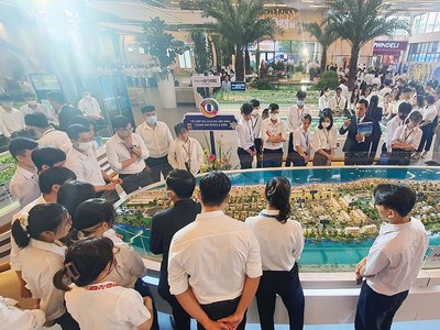 Nhiều doanh nghiệp địa ốc đã mở bán sản phẩm mới trở lại Ảnh: Lê Toàn