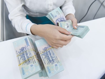 Năm 2022, GDP tăng 8,02%, nhưng cung tiền chỉ tăng 5,5%, trong khi vòng quay tiền rất thấp. Ảnh: Dũng Minh 