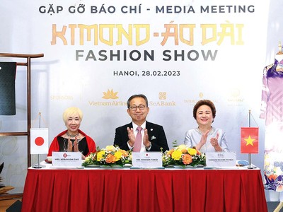 Kimono - Aodai Fashion Show do Tổ chức phi lợi nhuận Be - Japon phối hợp với Đại sứ quán Nhật Bản tại Việt Nam và Tập đoàn BRG đồng tổ chức đã thành công vượt mong đợi