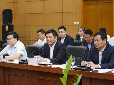 Bộ trưởng Nguyễn Hồng Diên chủ trì họp với các bên liên quan bàn cách gỡ khó cho Dự án thủy điện Hồi Xuân.