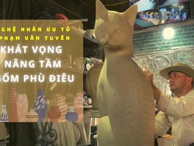 Nghệ nhân ưu tú Phạm Văn Tuyên và khát vọng nâng tầm thương hiệu gốm phù điêu 